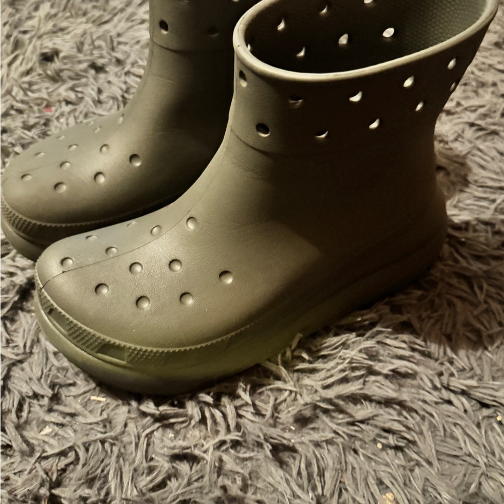 CROCS Women's Winter Rain Boots - Olive Green